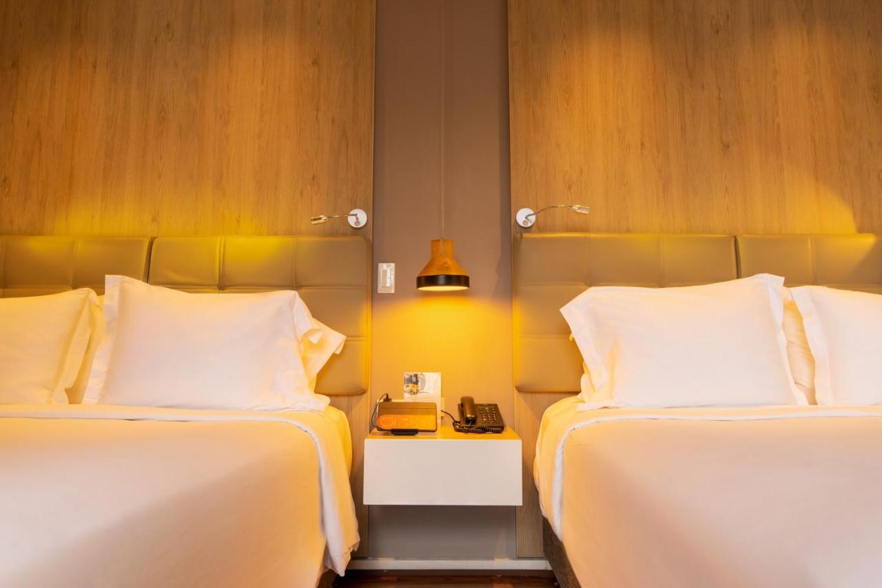Quo Quality Hotel Manizales Eksteriør billede A room at the hotel
