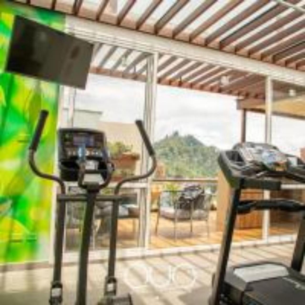 Quo Quality Hotel Manizales Eksteriør billede The gym at the hotel