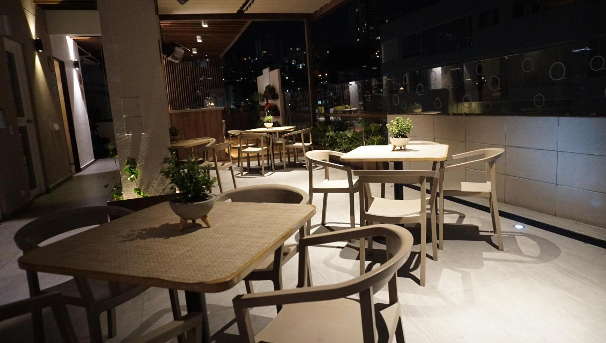 Quo Quality Hotel Manizales Eksteriør billede The interior of the restaurant