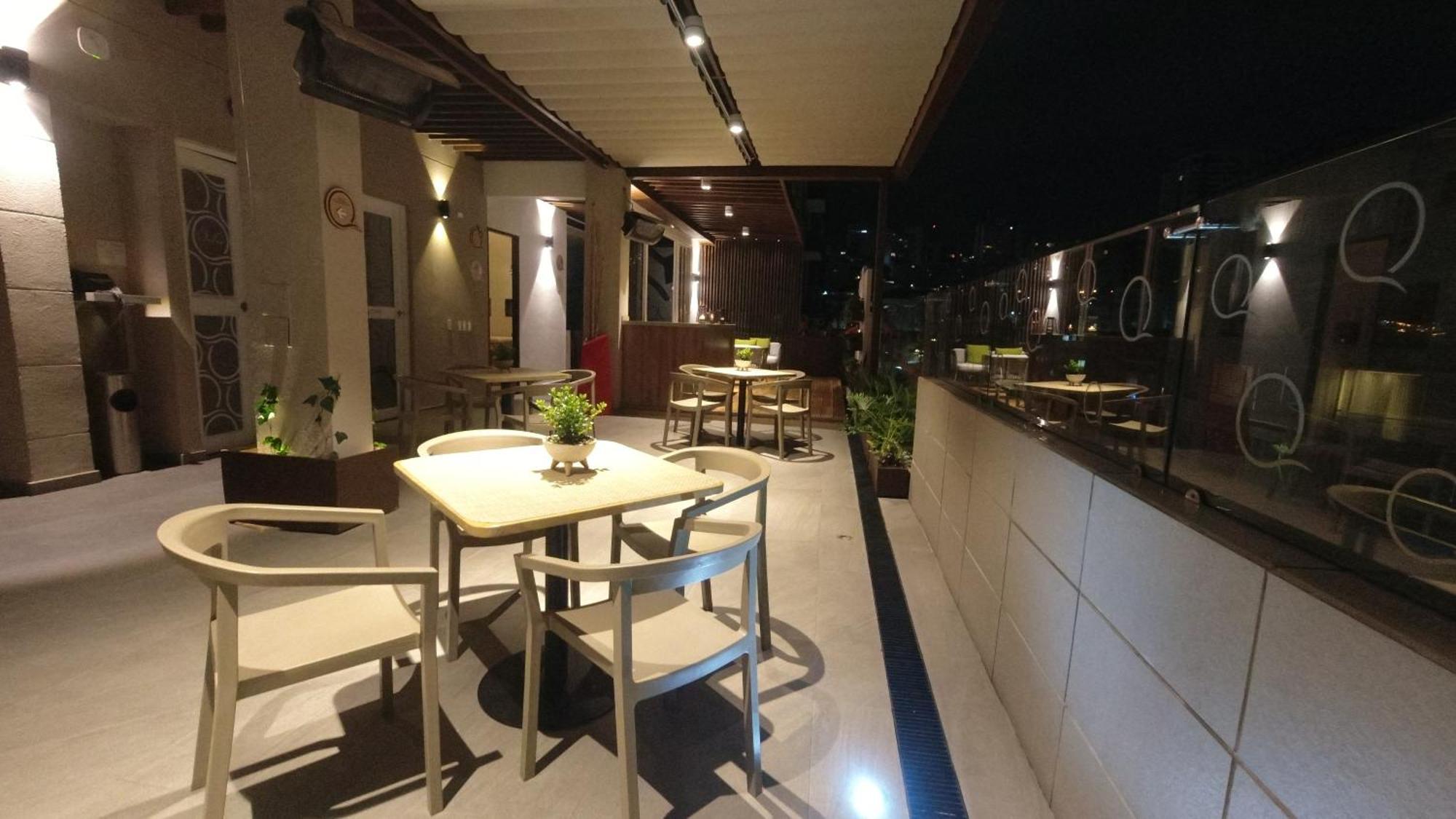 Quo Quality Hotel Manizales Eksteriør billede The interior of the lounge