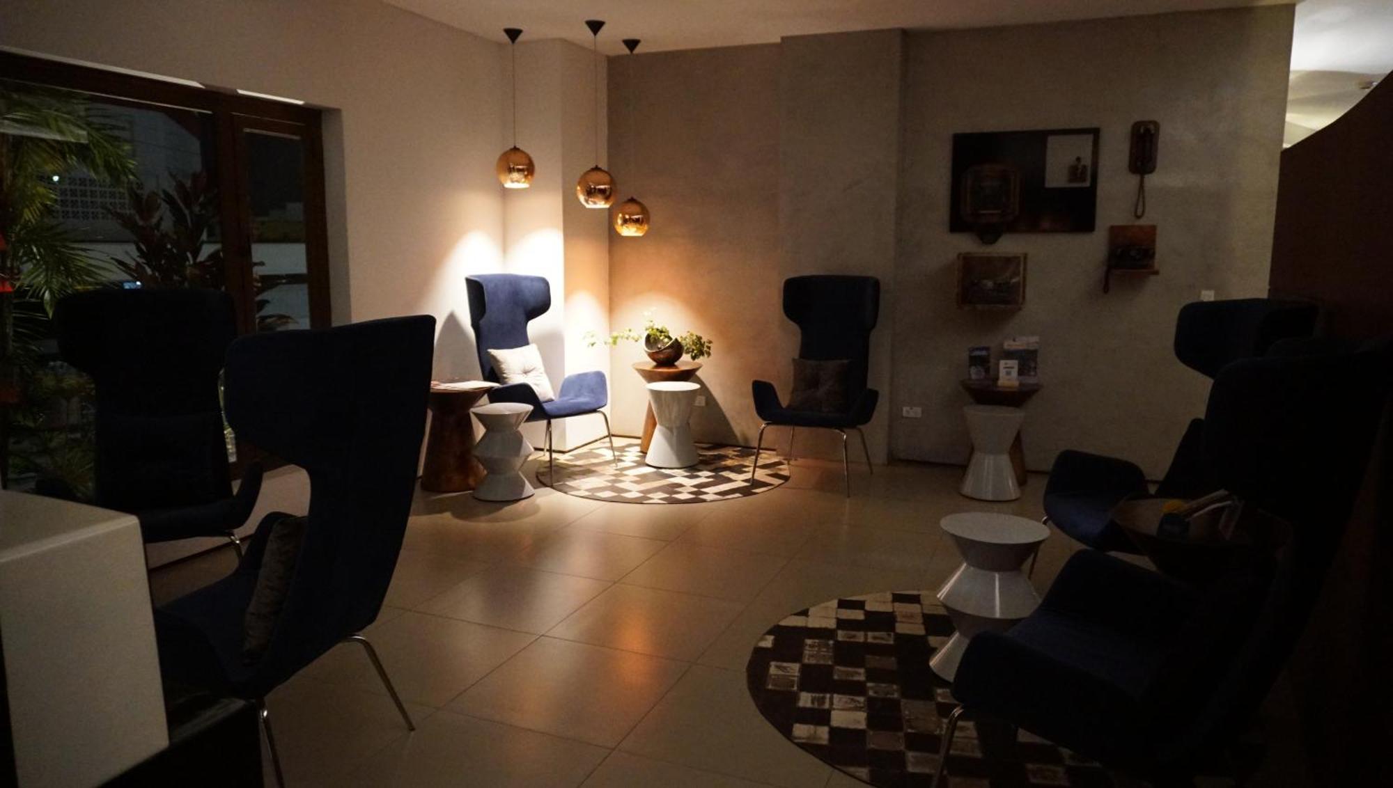 Quo Quality Hotel Manizales Eksteriør billede Interior of the library