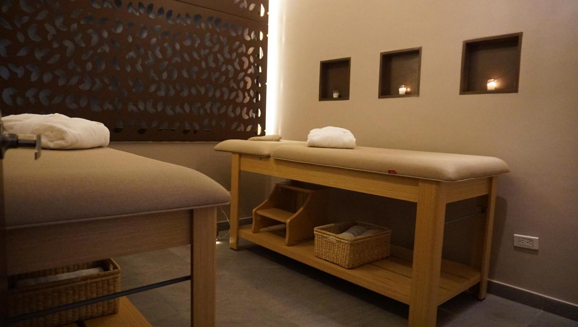Quo Quality Hotel Manizales Eksteriør billede Massage table